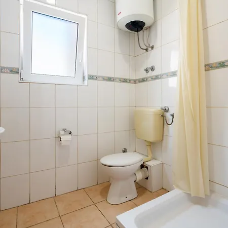 Gostinjska kuća And Breeze